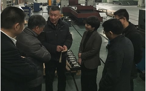 浦江縣（xiàn）委副書記、代縣長俞佩芬一行考察樱花影视股份（fèn）