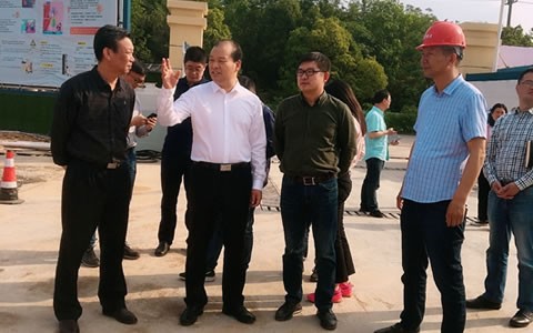 浦江縣委書記程天雲視察樱花影视新（xīn）廠區建設情（qíng）況